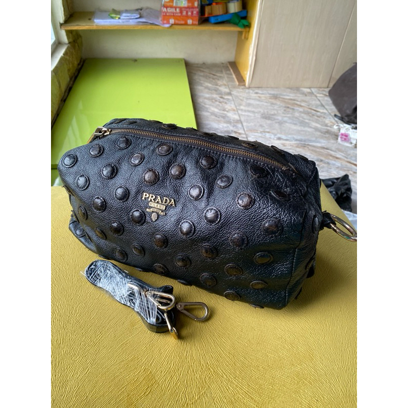 Tas predong. Tas bekas. Tas seken. Second