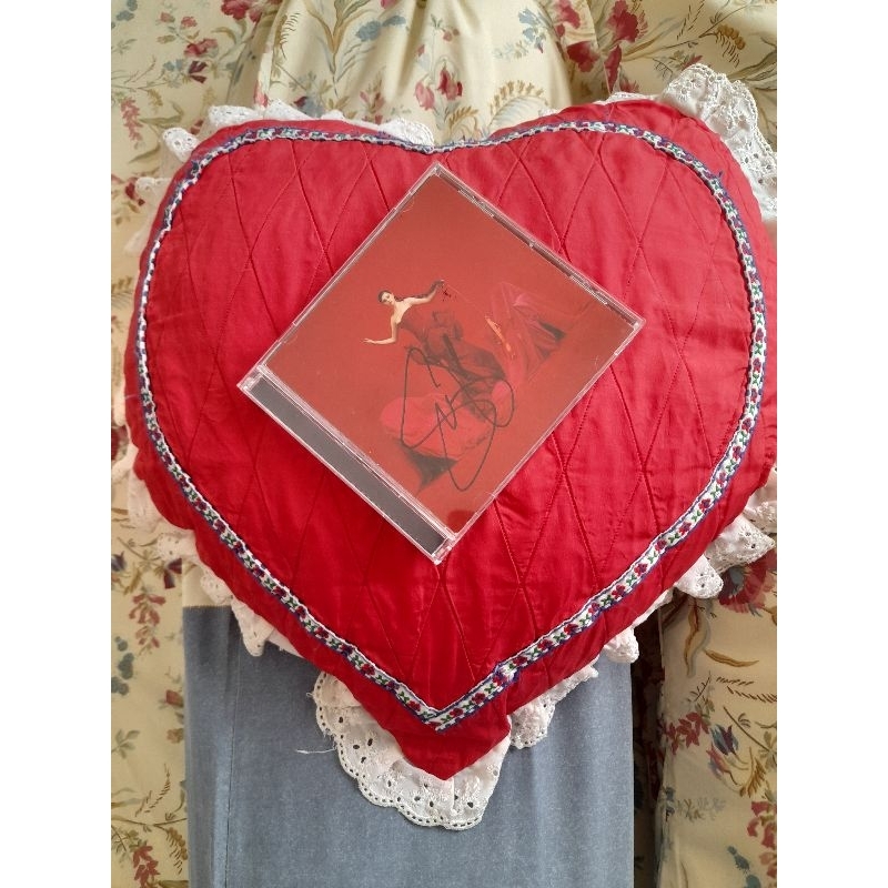 CD Revelacion Signed by Selena Gomez (Original)