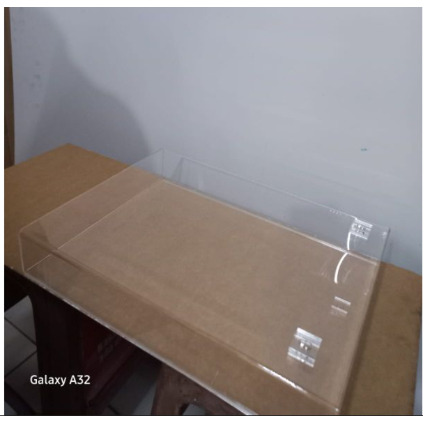 

Box Akrilik Sliding ukuran 30 cm x 40 cm x 7cm dan 30cmx45cm x7 cm,Frame bingkai Mahar
