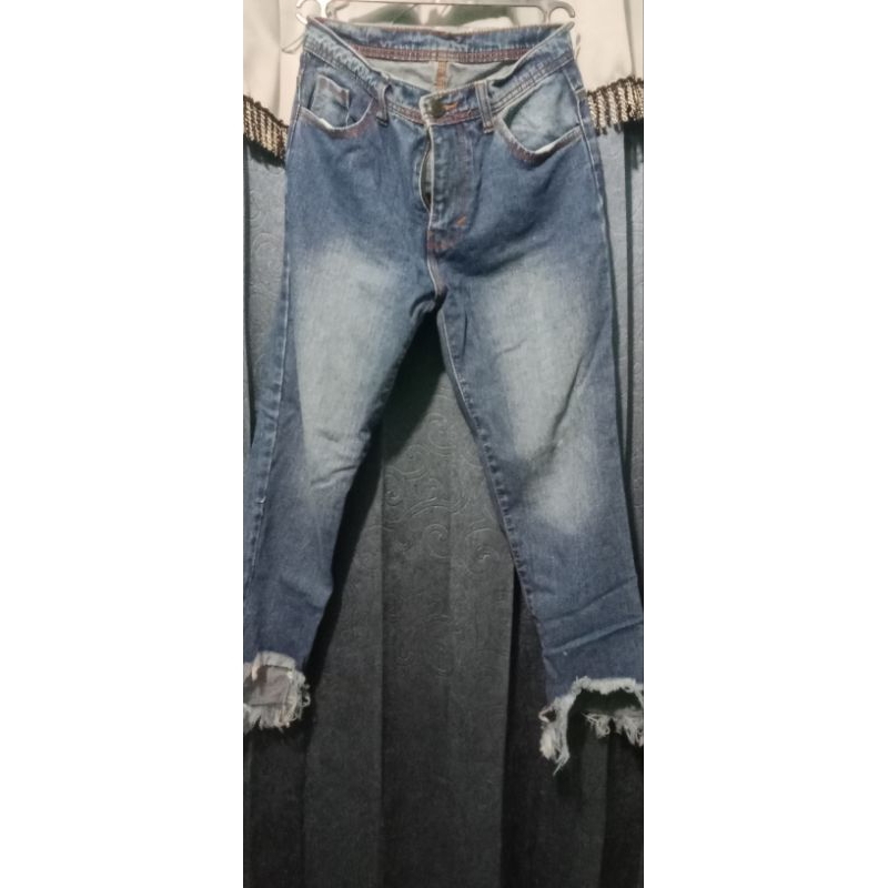 Preloved celana jeans wanita/ celana jeans wanita Preloved /celana jeans wanita PL/ preloved pribadi