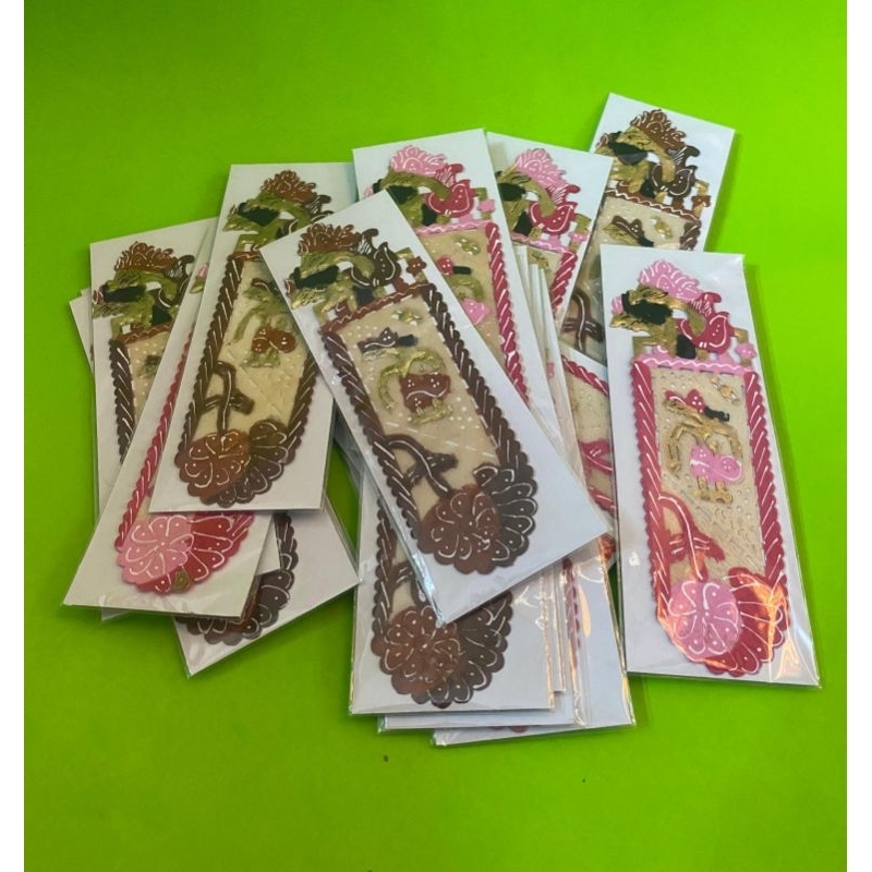 

Souvenir Pembatas Buku Wayang Tanpa Tulisan