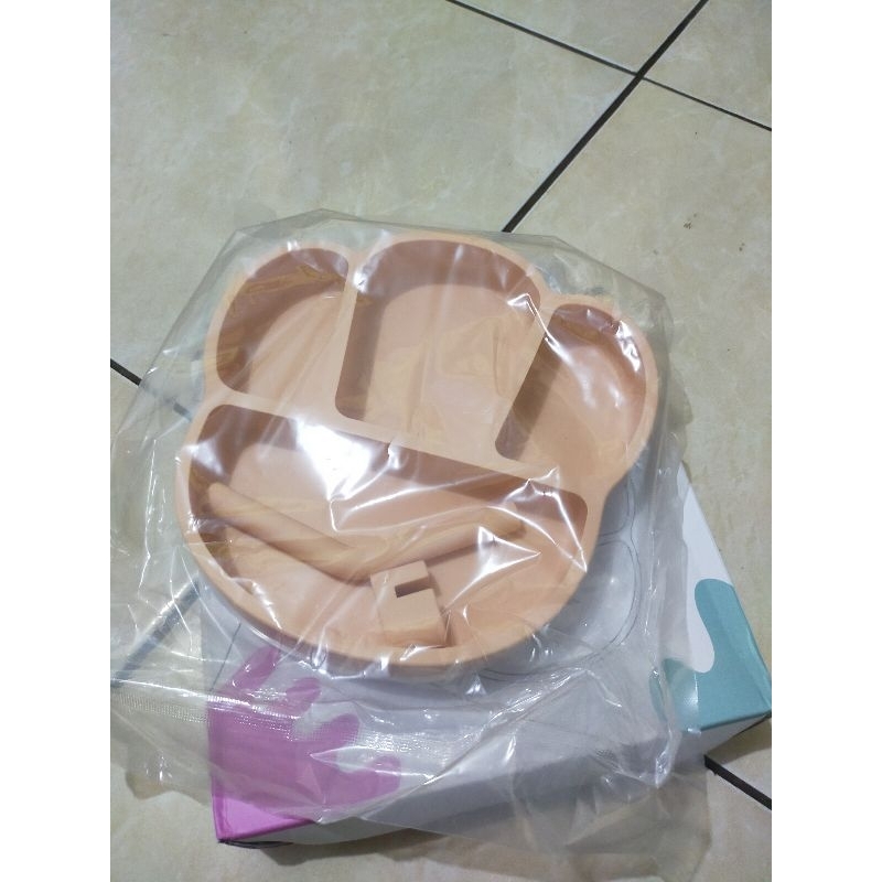 piring MPASI/ piring silikon/ piring suction / piring sekat /Suction Plate Sakumini