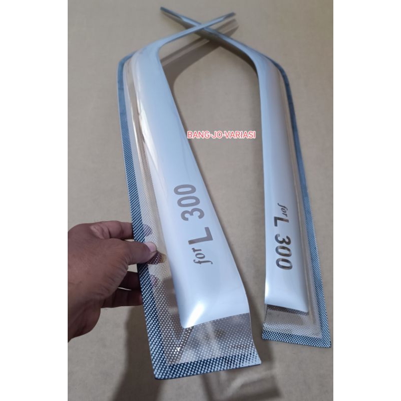 Talang Air Mitsubishi L300 Silver
