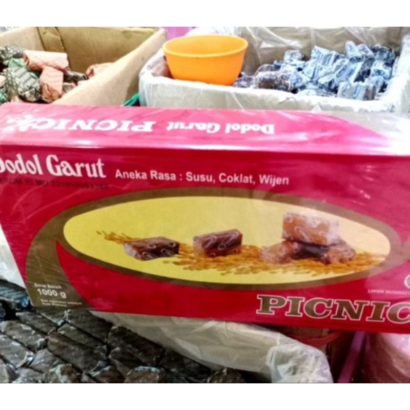 

Dodol garut Pikinik/Oleh oleh khas Jakarta 1 kg