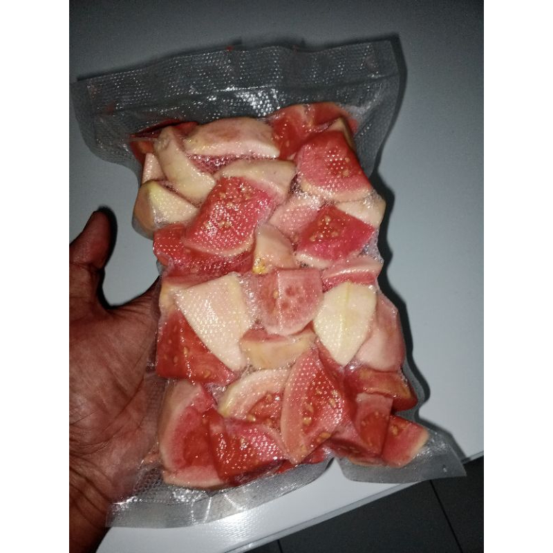 

1KG JAMBU GUAVA FROZEN | JAMBU MERAH FROZEN | JAMBU MERAH BIJI