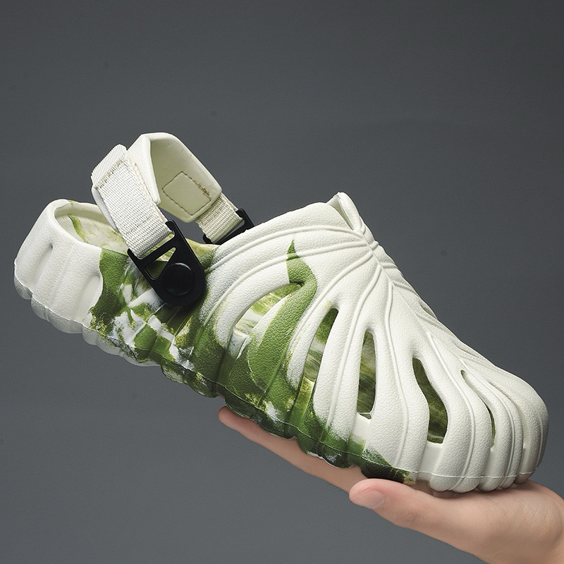 Sandal Pria / Wanita ( Unisex ) MONSTERA CROCS