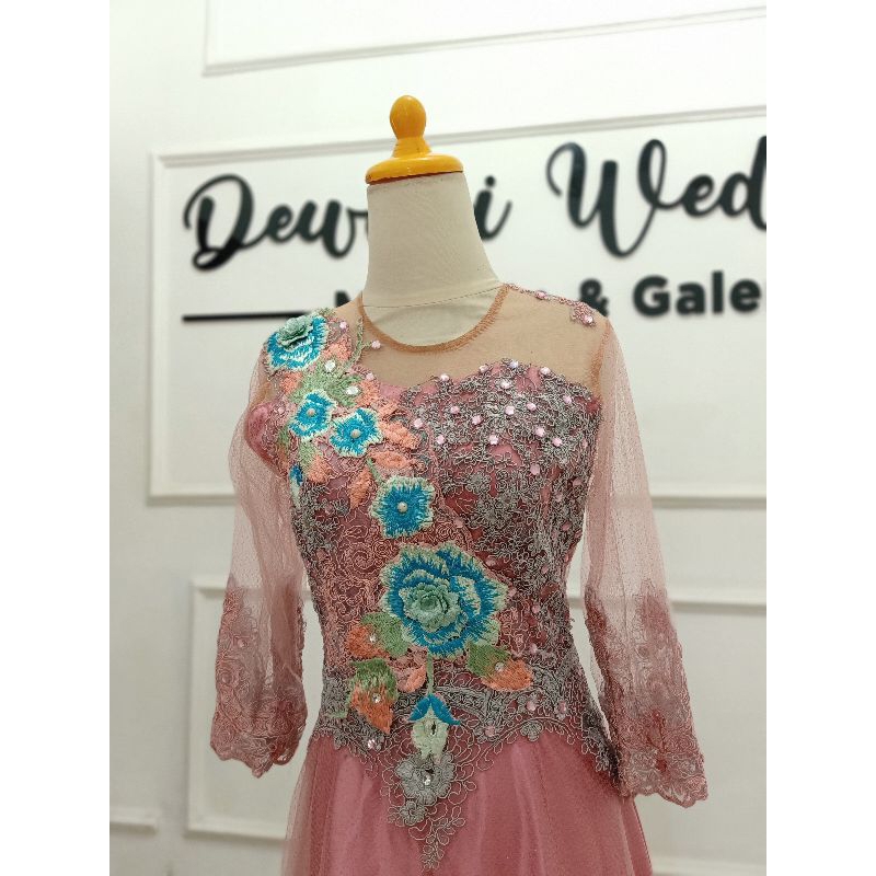 Preloved wedding dress