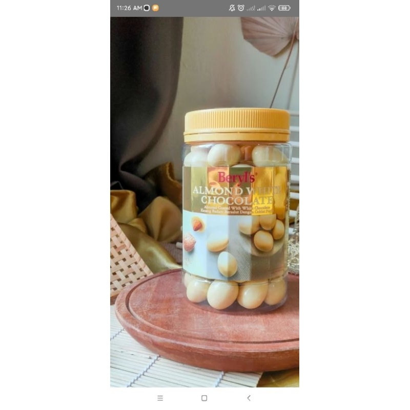 

Cokelat Beryls almond white chocolate 380 gram/cokelat putih/import