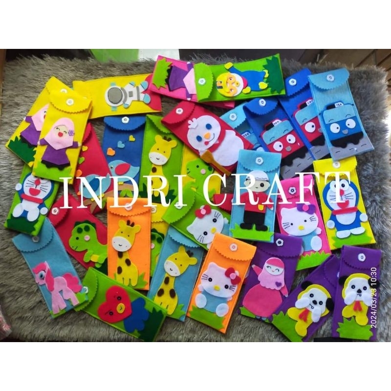 

amplop flanel ampow lebaran karakter panjang isi 10pcs