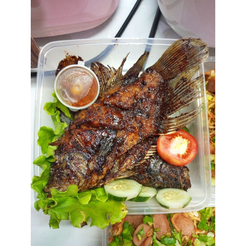 

gurame bakar 2ekor