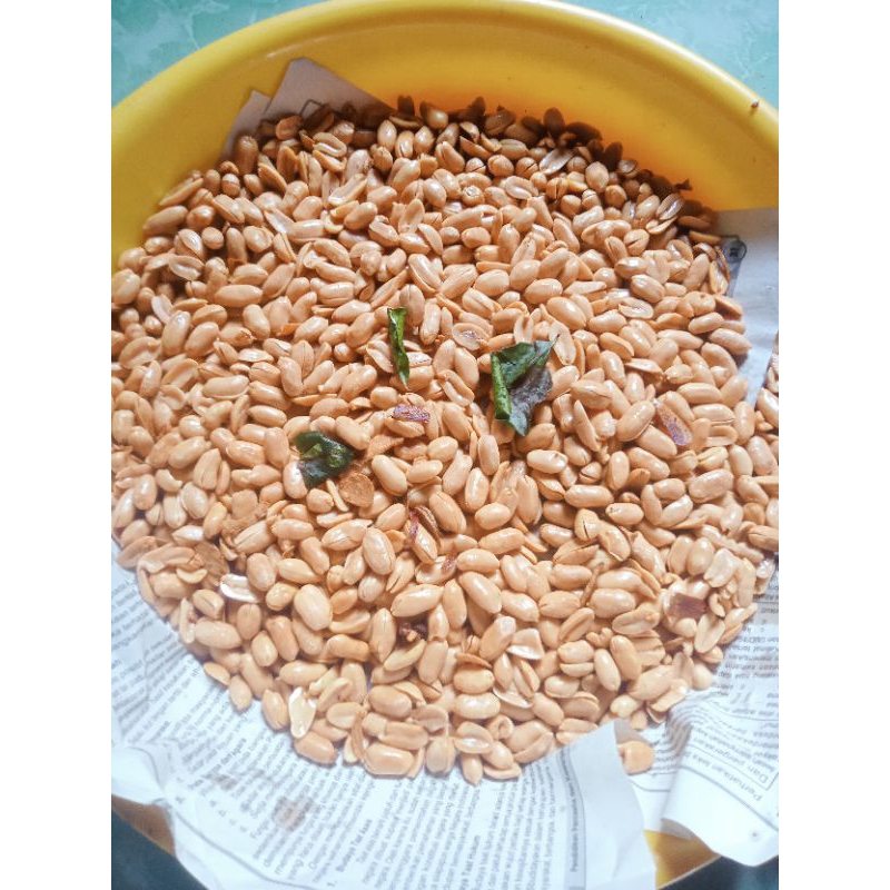 

kacang bawang 500 gr ,gurih renyah ,enak ,asin ,suguhan lebaran 2024