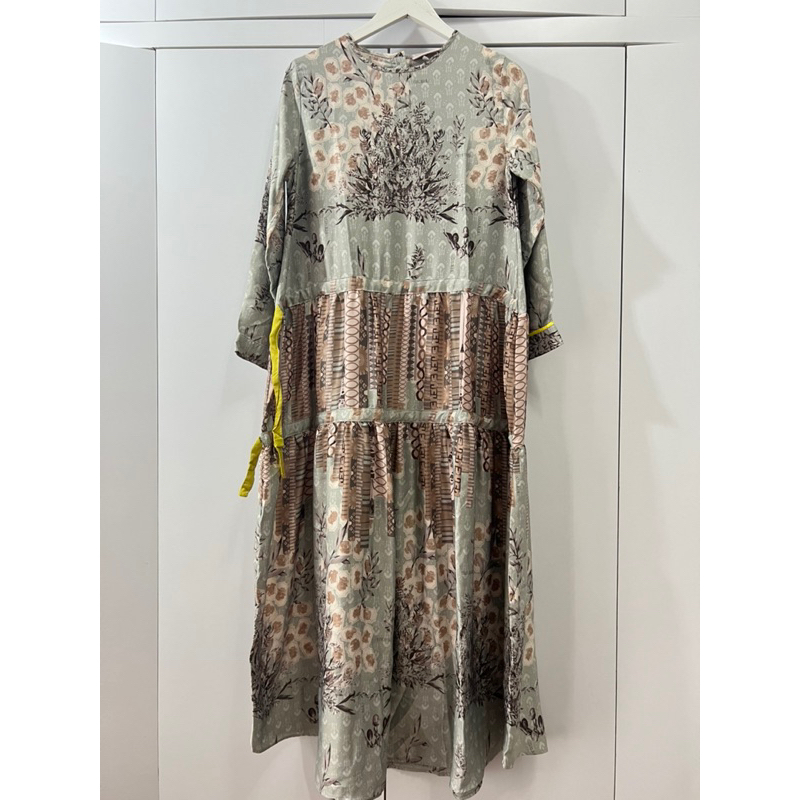 PL VVGC Sada Dress Lilac by Ria Miranda size M