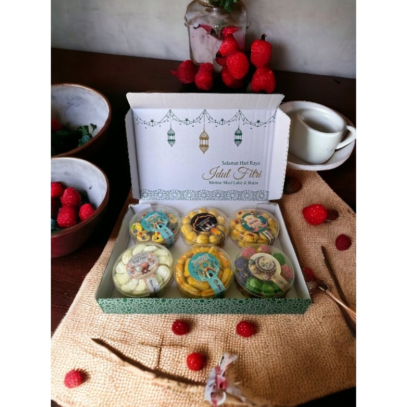 

kue kering premium murah, parcel lebaran, nastar, kastangel, 1 dus isi 6 toples kemasan 250gr