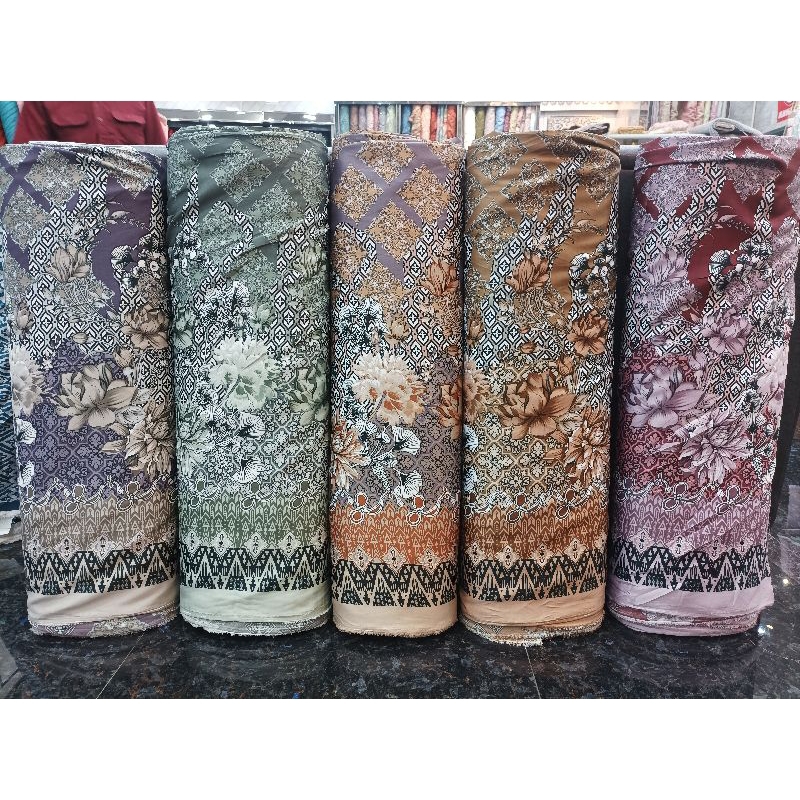 Armani Silk motif Bunga