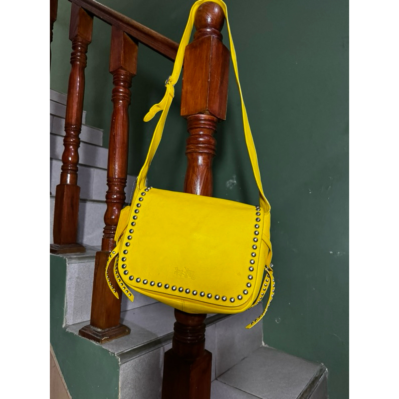 Preloved bag Coach Vintage Long strap