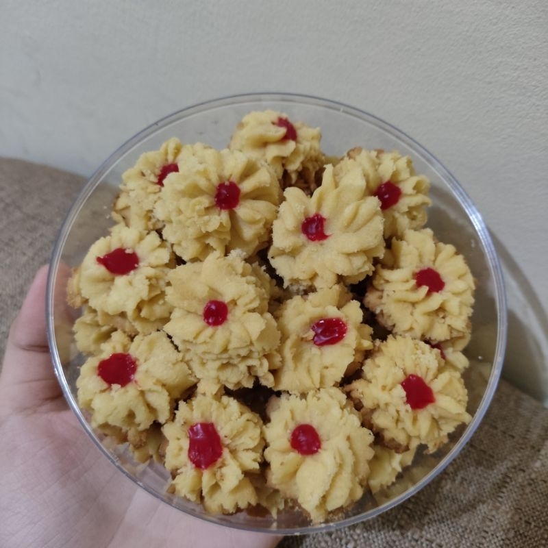 

Semprit Mawar Stroberi Coklat Kue Kering Lebaran