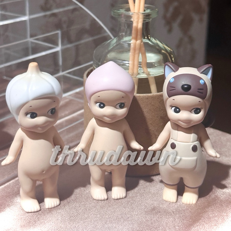 UNSEALED SONNY ANGEL FRUIT VEGETABLE CAT LIFE SERIES SIAMESE PEACH GARLIC