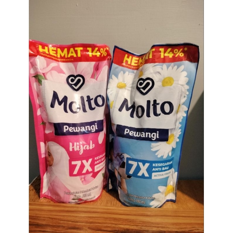 molto pewangi pakaian 780 ml