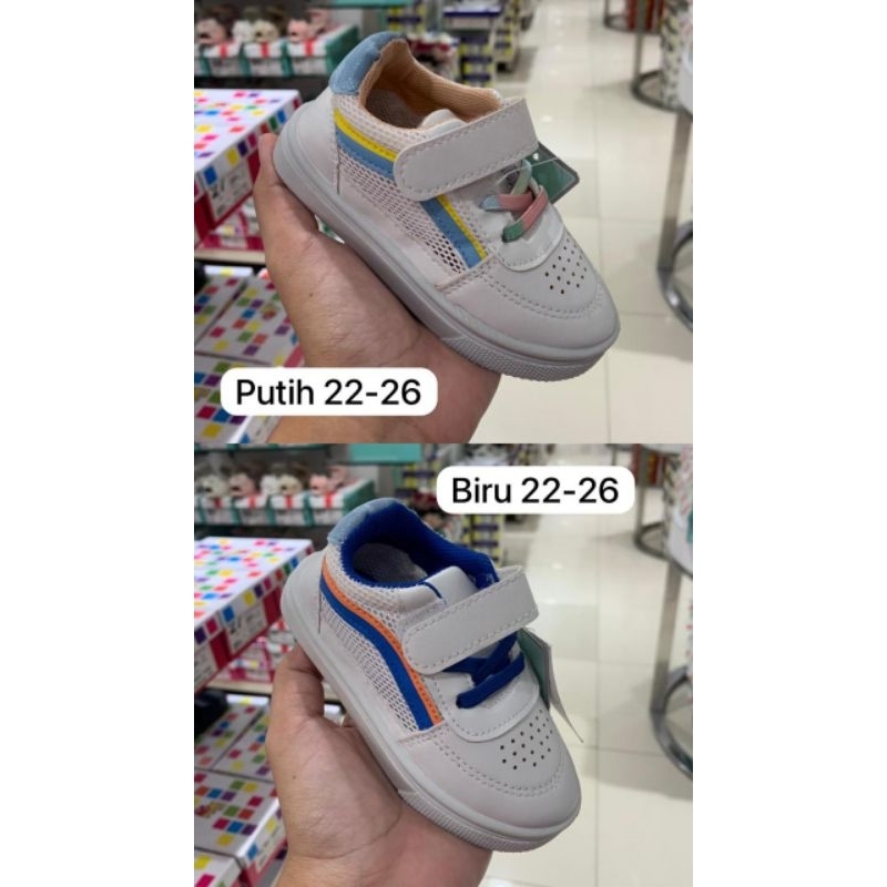 sepatu little  M