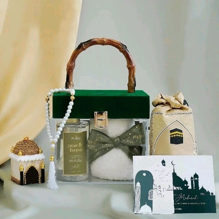 

MADINAH SET / HAMPERS EID / PARCEL LEBARAN / GIFT BOX