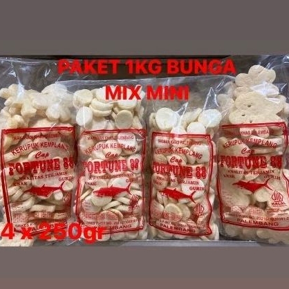 

PAKET 1KG BUNGA MIX MINI 4BKS KEMPLANG