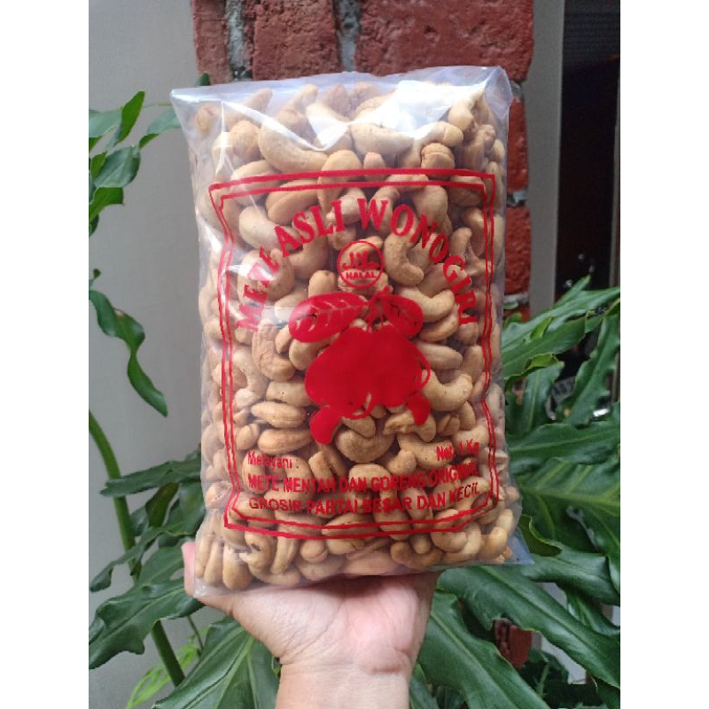 

Mete Wonogiri Goreng Super Utuh 1000gram