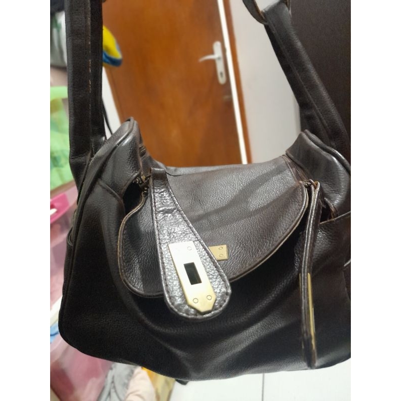 Tas preloved ala Lindoy