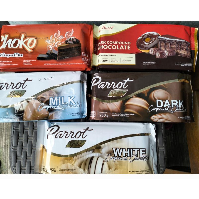 

Parrot Cokelat Batangan Dark Compound Coklat / parrot gold dark / white / milk 250 gram