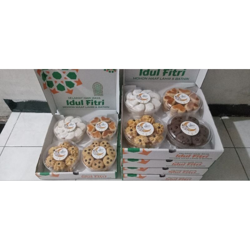 

paket kue kering lebaran