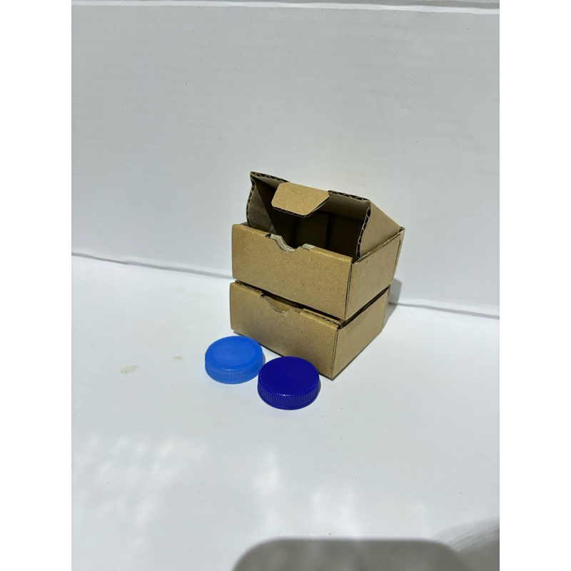 

mini box die cut 7x6x3cm