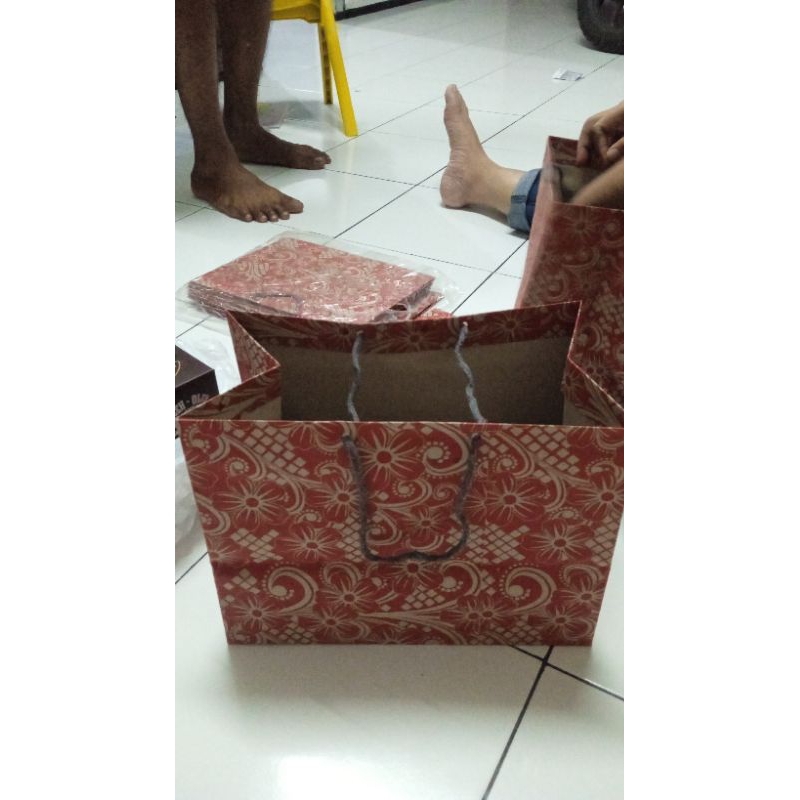 

paperbag souvenir brownies motif batik