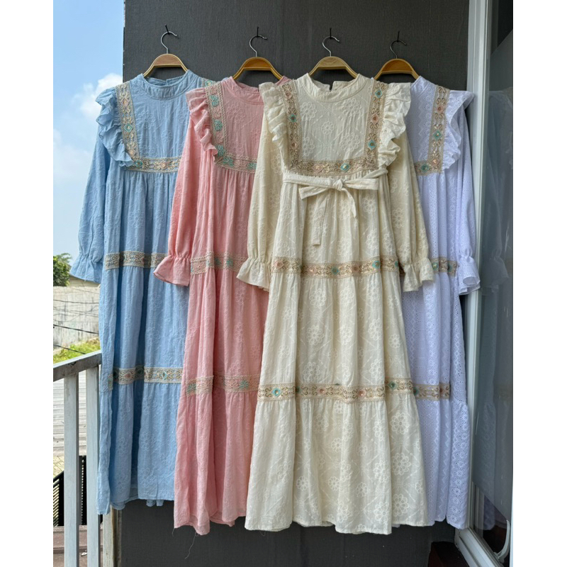 riana dress, gamis bangkok, lafreya dress, gamis putih, white maxi, dress katun bordir, gamis eyelet