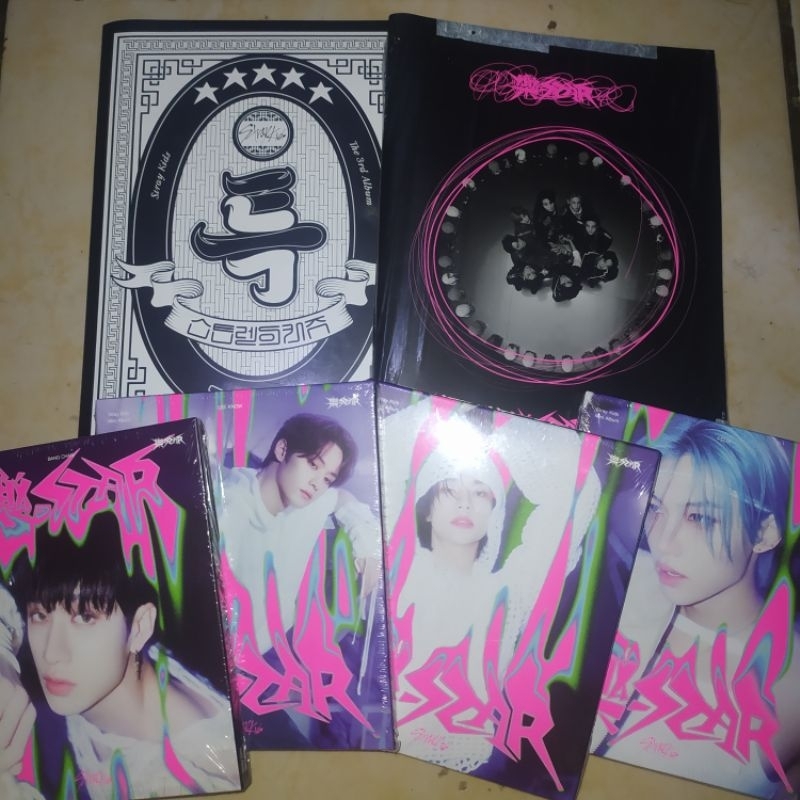 Stray Kids SKZ Album Sealed 5star std, rockstar std postcard (no pob)