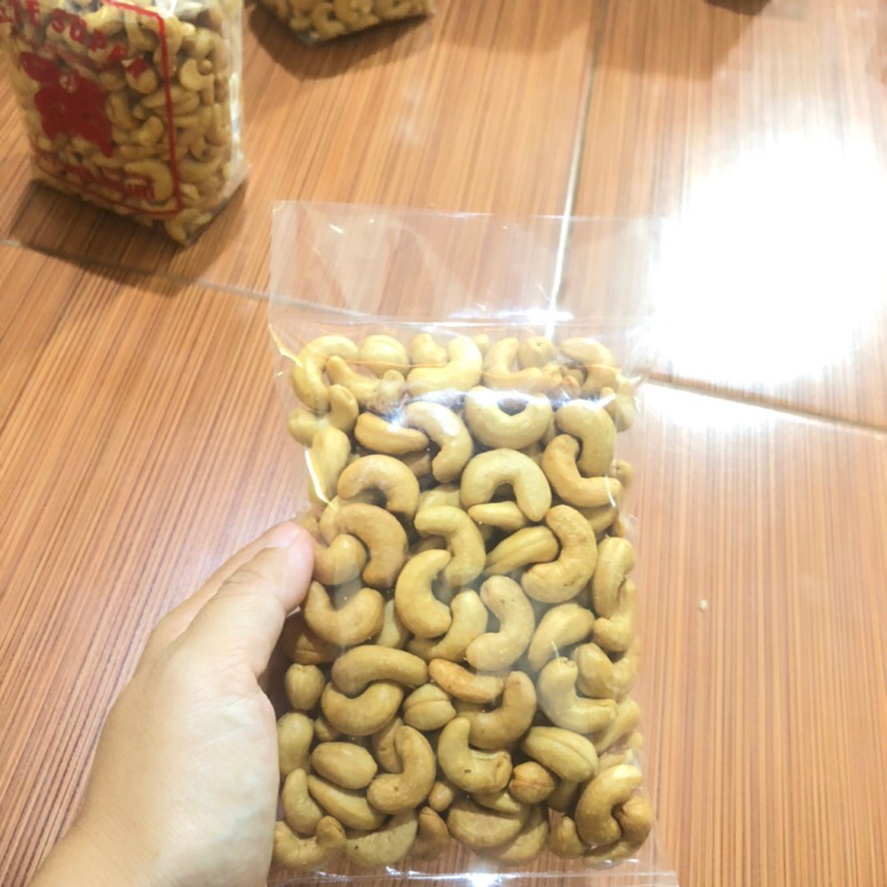 

kacang mete wonogiri goreng SUPER 1kg