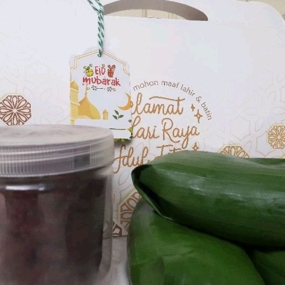 

Tapeuli betawi bingkisan lebaran, 1 kg uli dan tape 500gram