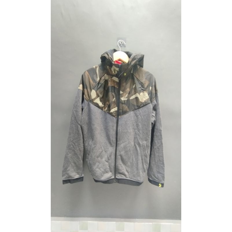 jaket Nike Camo