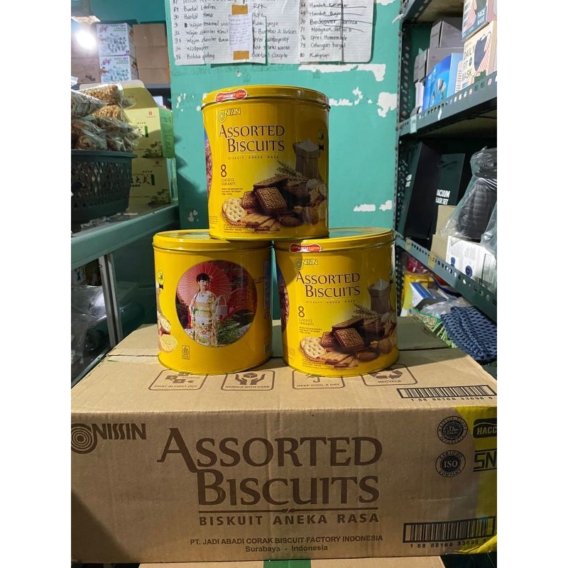 

Assorted Biscuits Nissin kaleng kuning 650 gram