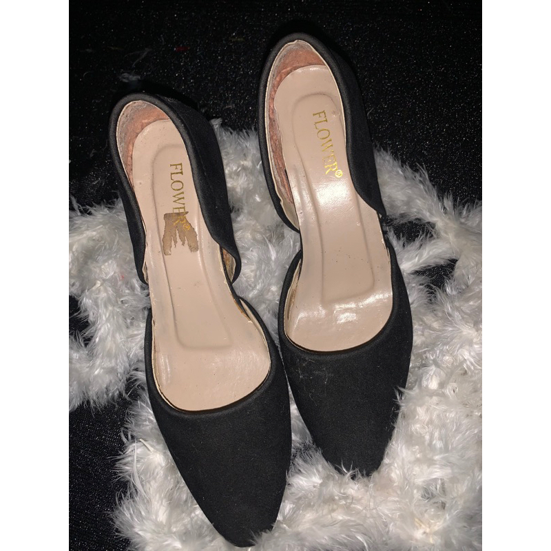 Sepatu Wanita Beludru Hitam / Sepatu Wanita Velvet Hitam / High heels hitam
