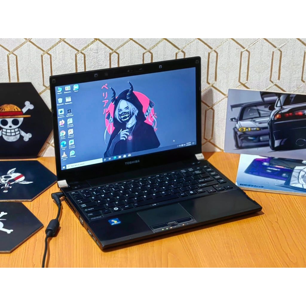 TOSHIBA PORTEGE R700