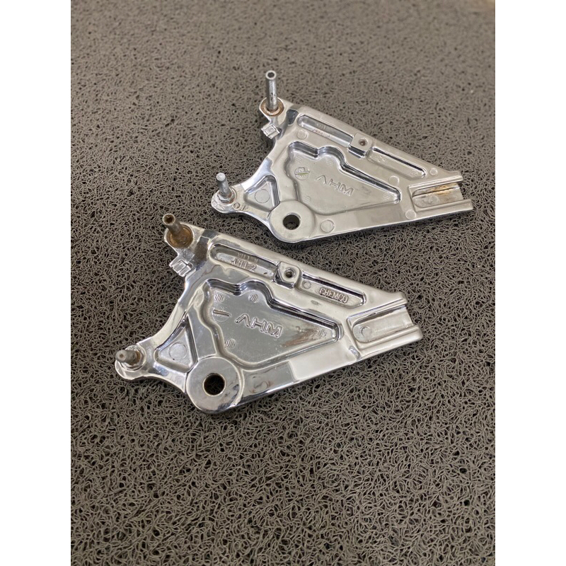 breket dudukan kaliper belakang supra 125 crom