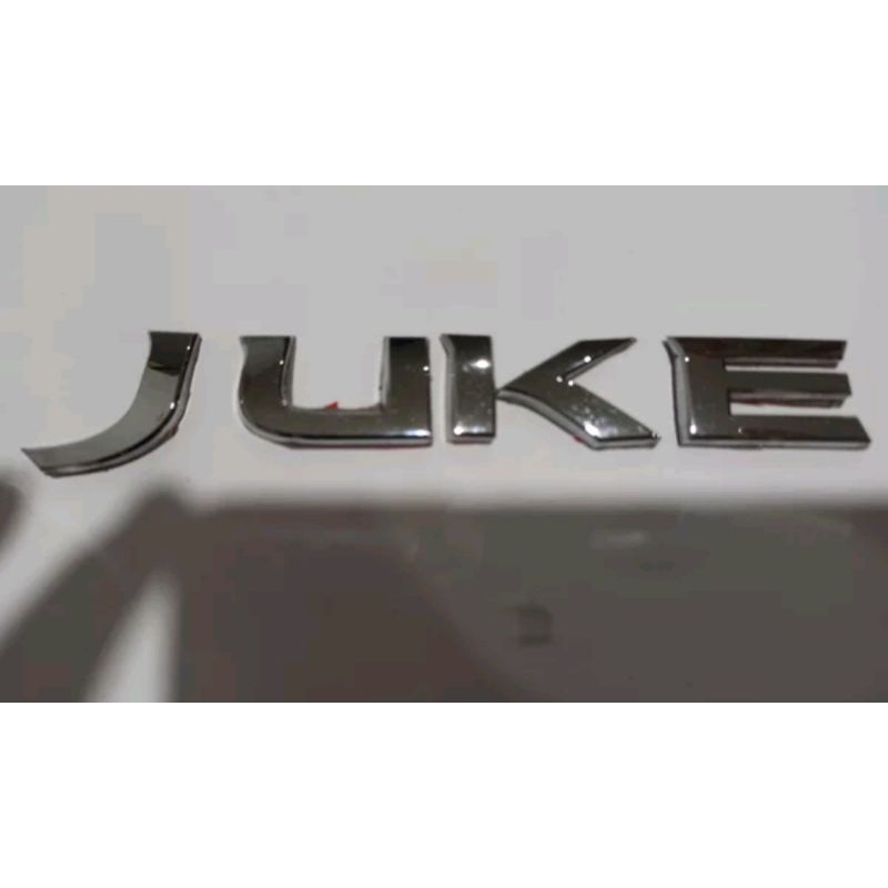 Emblem JUKE Nissan Juke Original