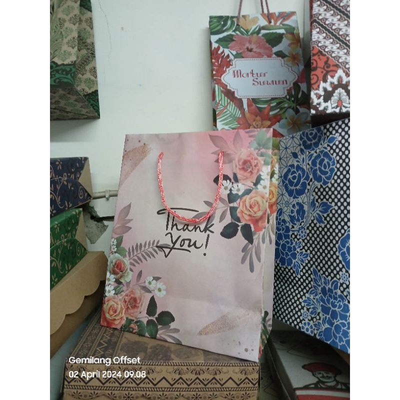 

Tas Kertas/Paper Bag R6 / 20x25 full colour