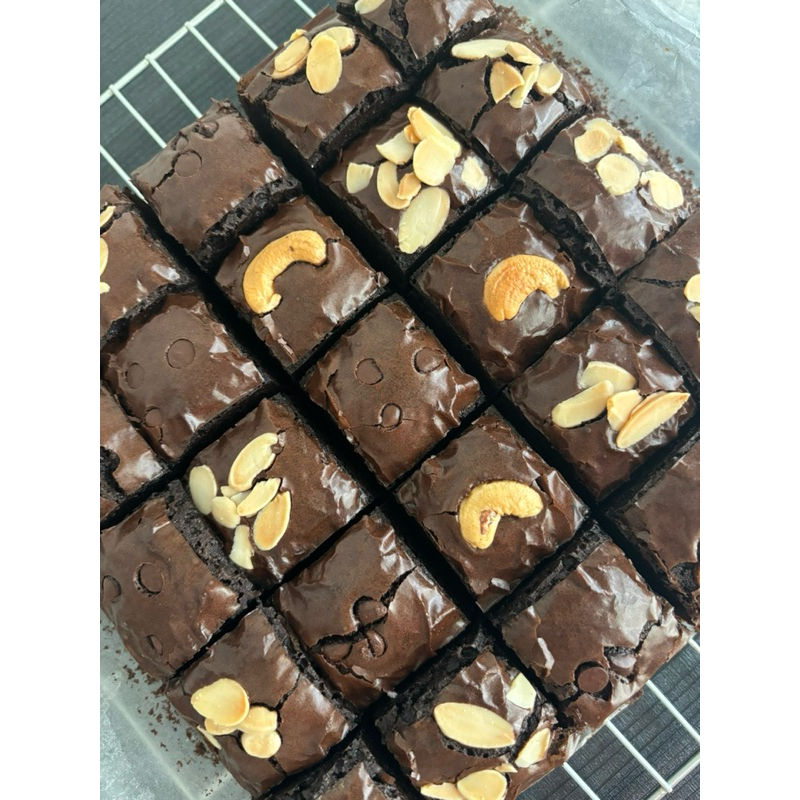 

Fudgy Brownies || coklat || kue cemilan enak murah manis || hampers lezat