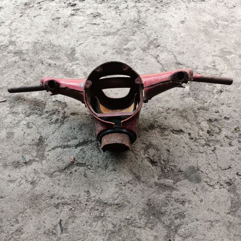 batok kepala c 70 plus dudukan stang bekas original copotan