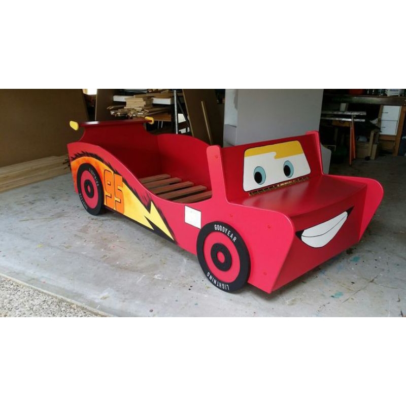 tempat tidur anak karakter mobil