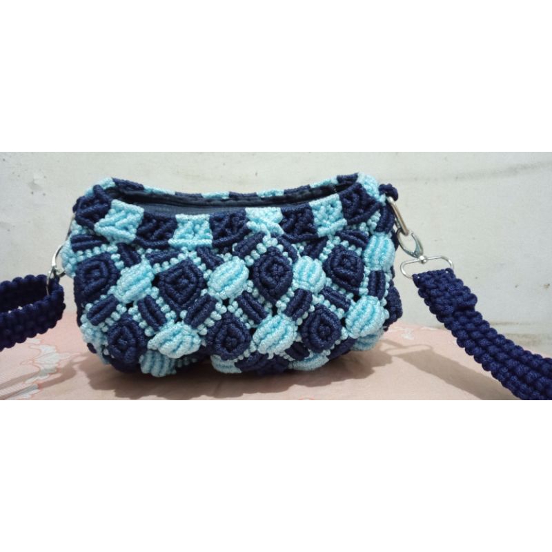 TAS SELEMPANG WANITA UNIK DAN LUCU