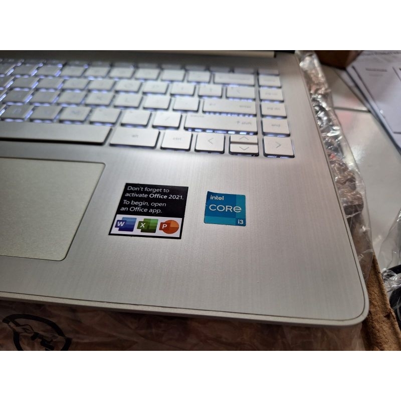 Laptop Hp 14S-Dq2614TU, Intel Core i3 generasi 11, Ram 8 gb/Ssd 512 gb, No minus Masih garansi resmi