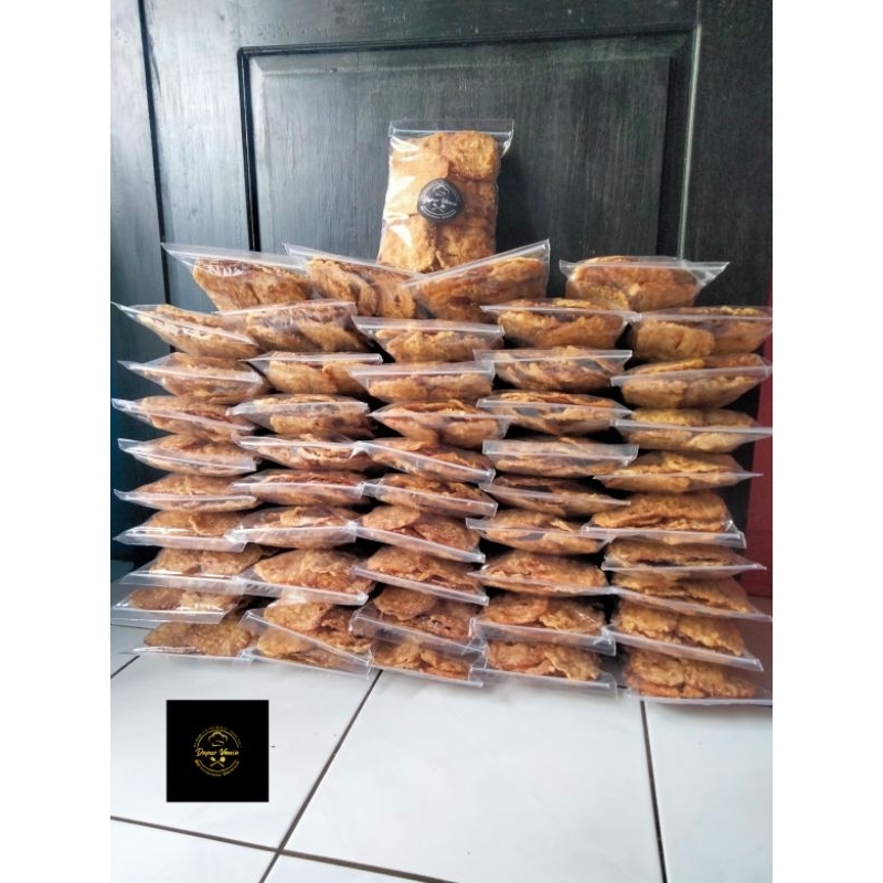 

SALE PISANG GORENG/SALE PISANG CRISPY/SALE PISANG PRESS/SALE PISANG GULUNG/SALE PISANG KHAS CILACAP/CEMILAN TRADISIONAL/MAKANAN TRADISIONAL/OLEH-OLEH CILACAP