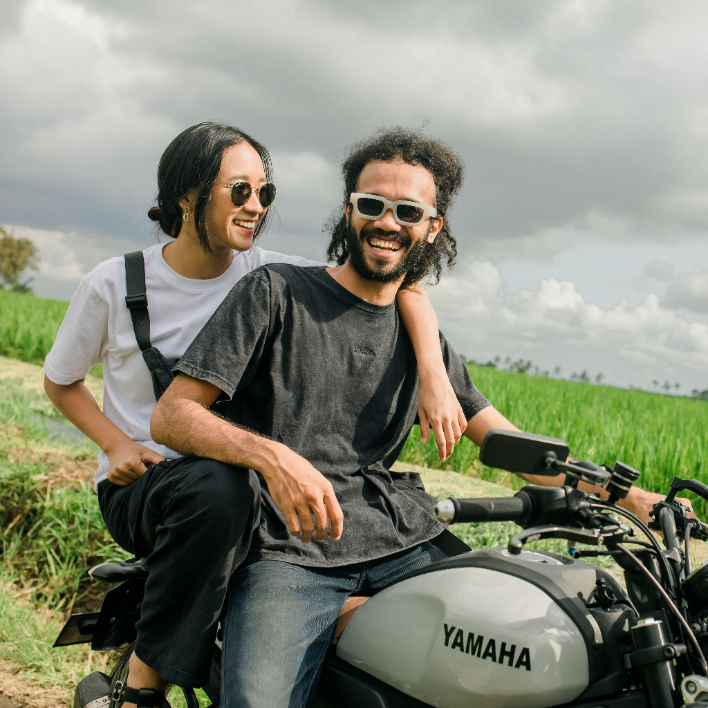 BALI BASICS - Basic T-Shirt Washed | Kaos Polos Washed Lengan Pendek | Unisex