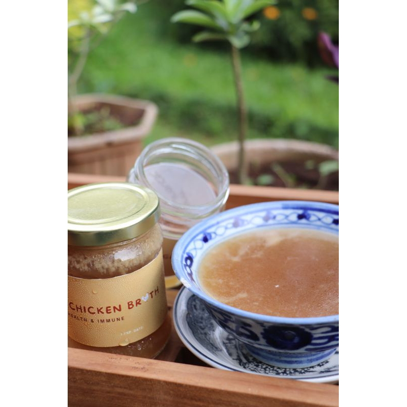 

Gelatinous Chicken Broth